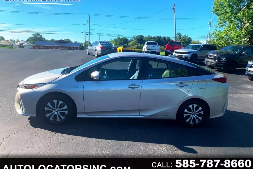 2021 Toyota Prius Prime XLE photo 1