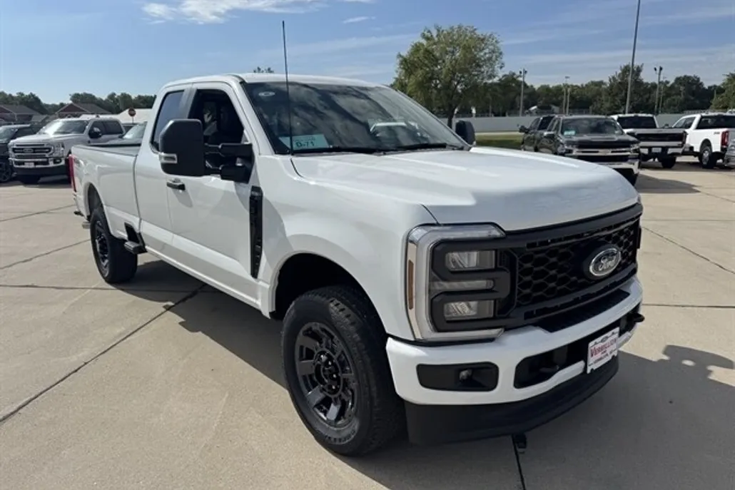 2026 Ford F-350 XL photo 1