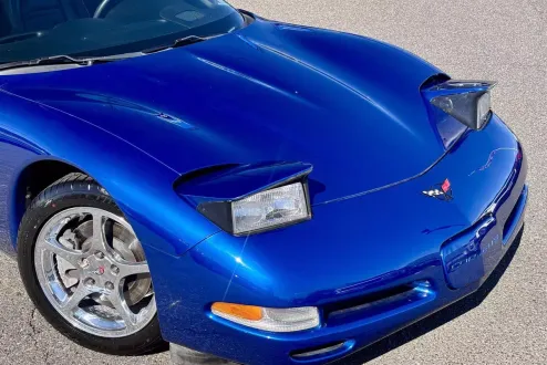 2002 Chevrolet Corvette Base photo 2