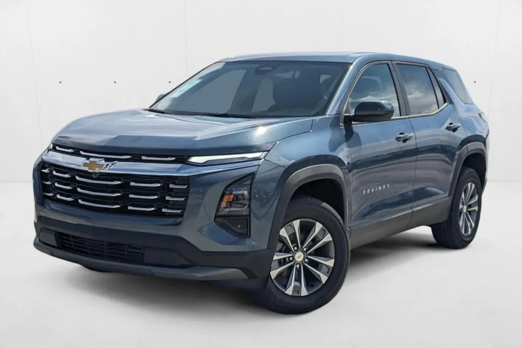 2026 Chevrolet Equinox LT photo 1