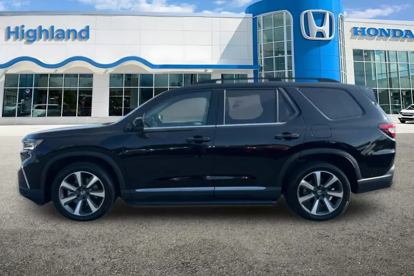 2024 Honda Pilot Elite photo 1