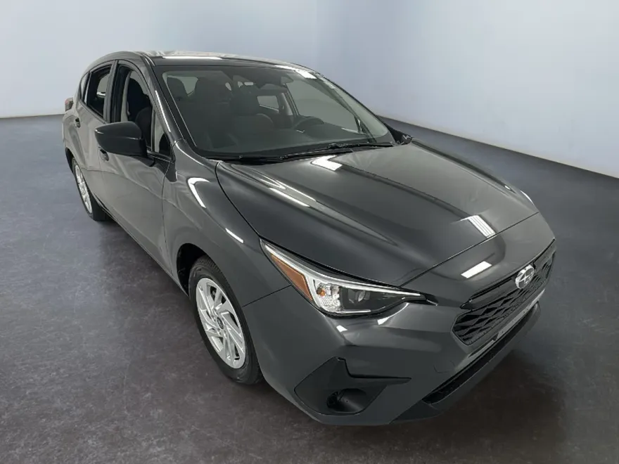 2025 Subaru Impreza Base photo 1