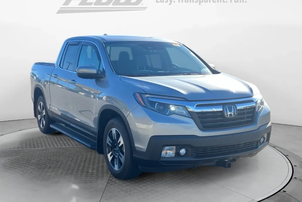2020 Honda Ridgeline RTL photo 1