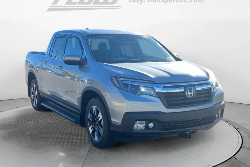 2020 Honda Ridgeline RTL photo 1