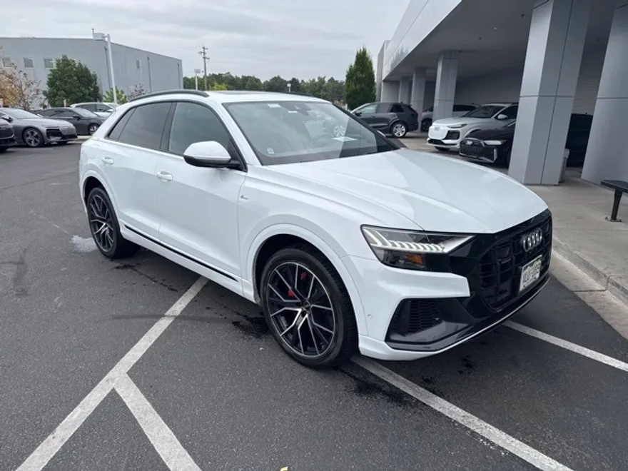 2021 Audi Q8 55 Premium Plus photo 1