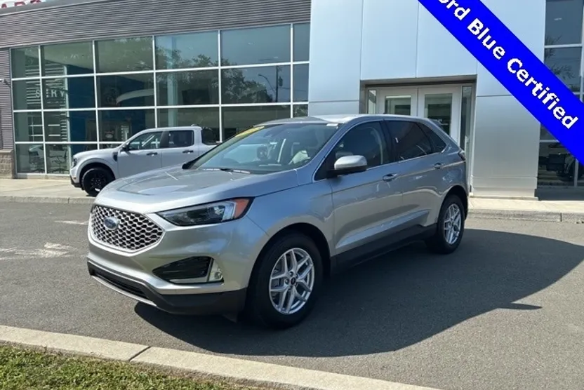 2023 Ford Edge SEL photo 1