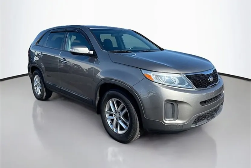 2015 Kia Sorento LX photo 1