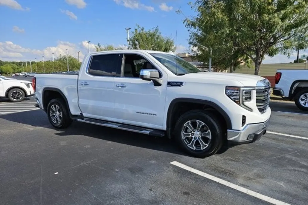 2024 Gmc Sierra 1500 SLT photo 1