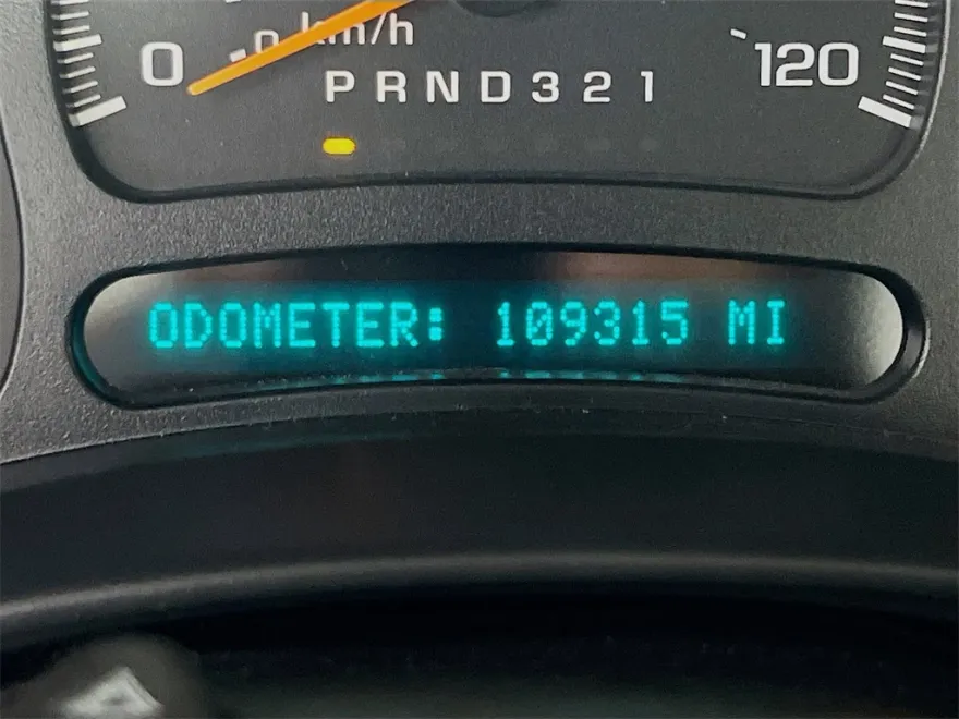 2006 Chevrolet Silverado 2500HD LT photo 2