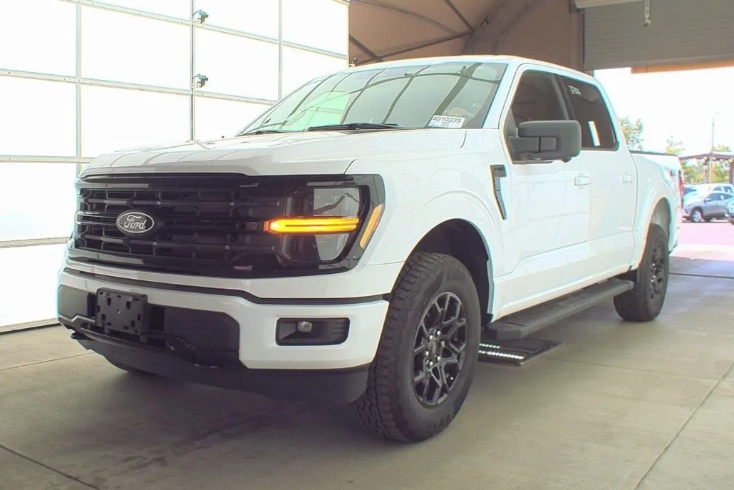 2024 Ford F-150 XLT photo 1