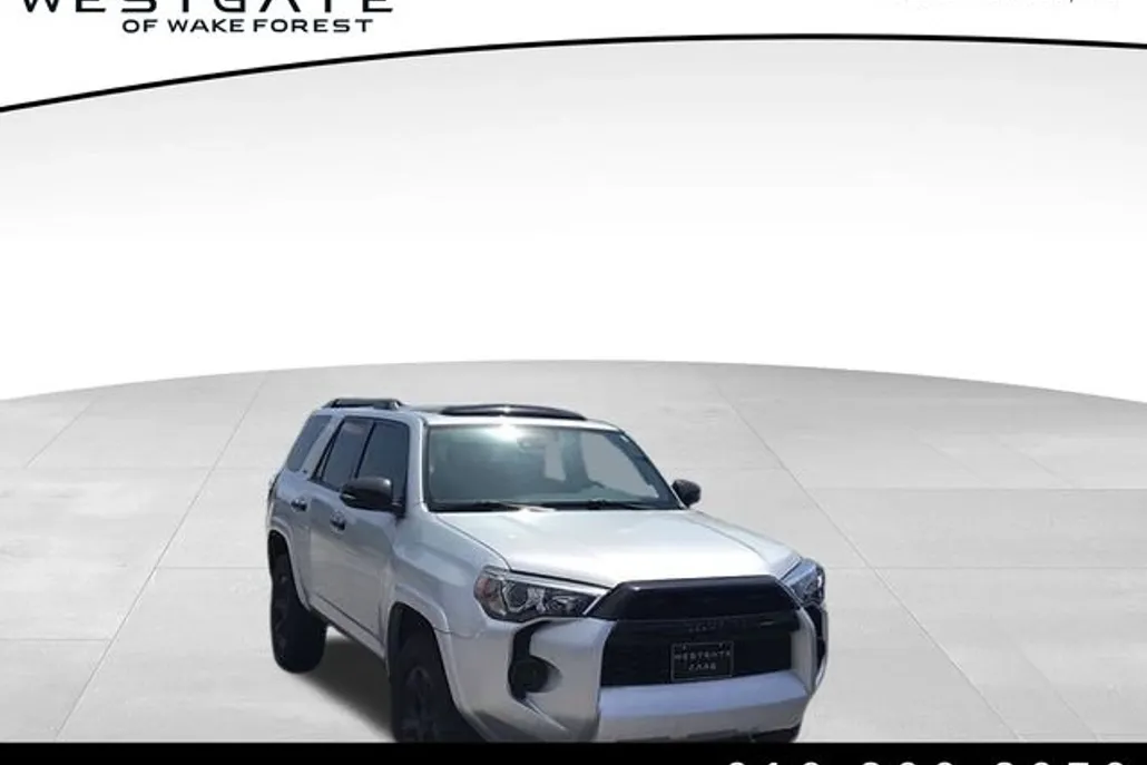 2020 Toyota 4Runner SR5 Premium photo 1