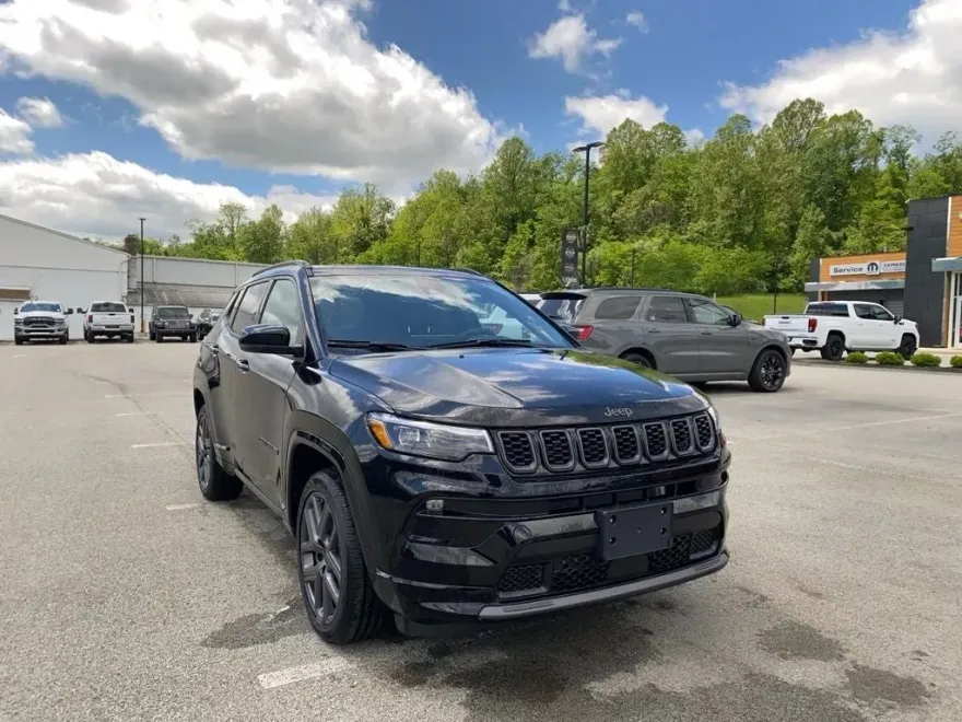 2025 Jeep Compass Limited photo 1
