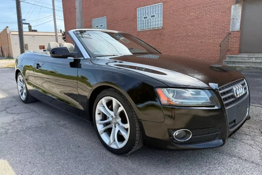 2010 Audi A5 Cabriolet Premium Plus photo 1