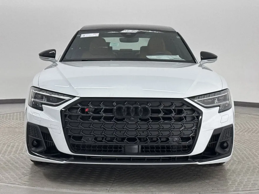 2025 Audi S8 4.0T photo 2