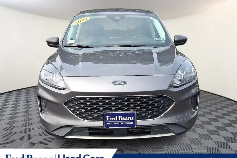 2022 Ford Escape SE photo 1
