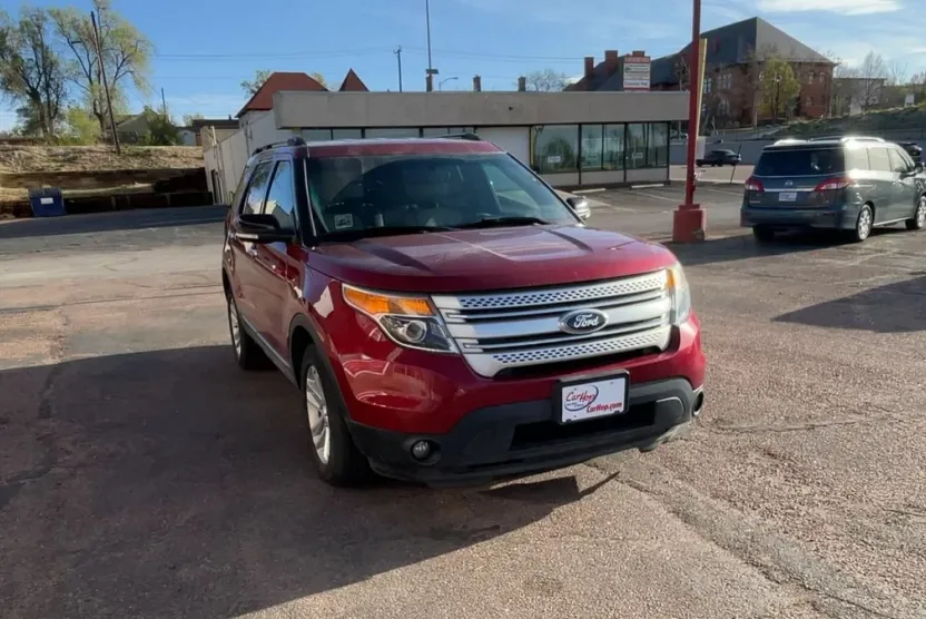 2014 Ford Explorer XLT Sport photo 1