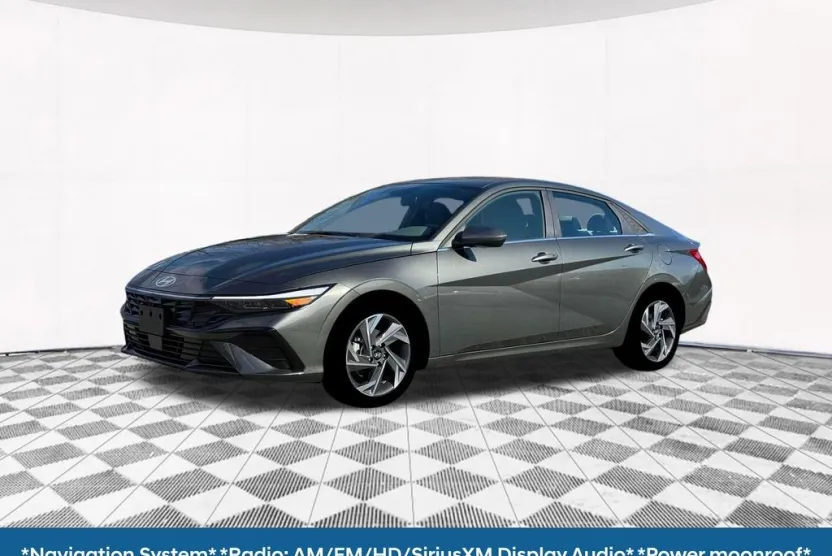 2025 Hyundai Elantra SEL Convenience photo 1