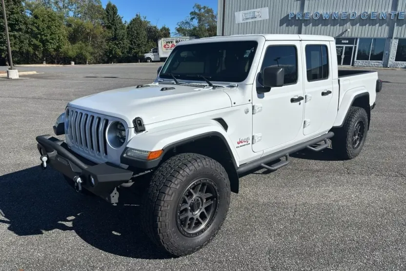 2020 Jeep Gladiator Overland photo 1
