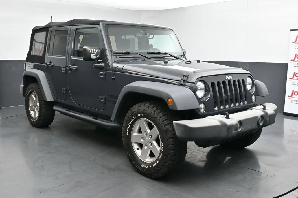 2016 Jeep Wrangler Unlimited Sport photo 1
