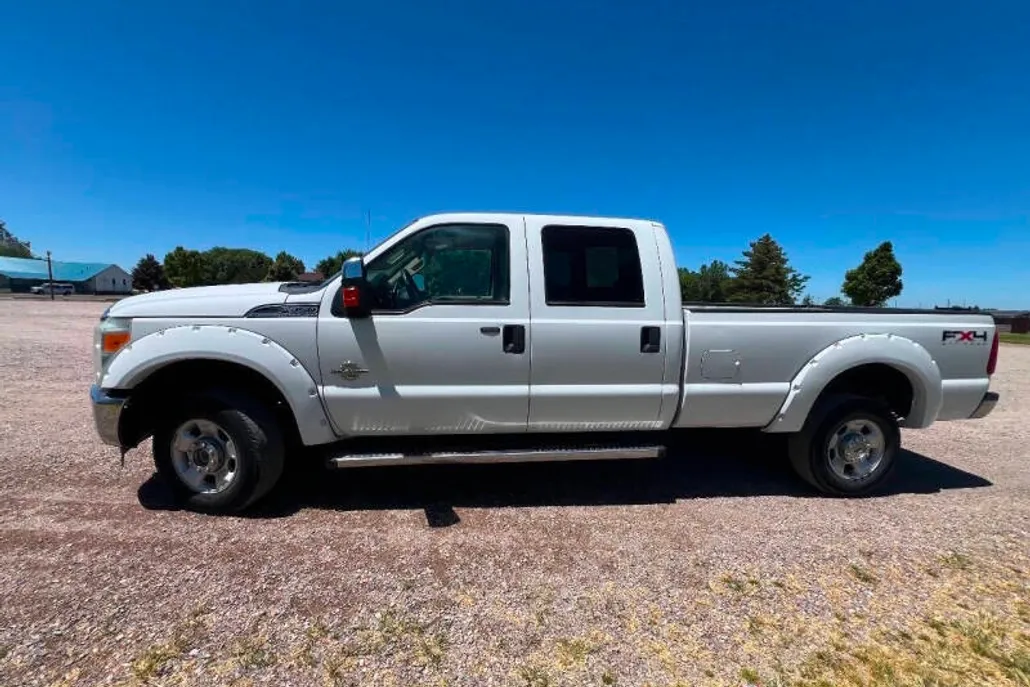 2011 Ford F-350 XLT photo 1