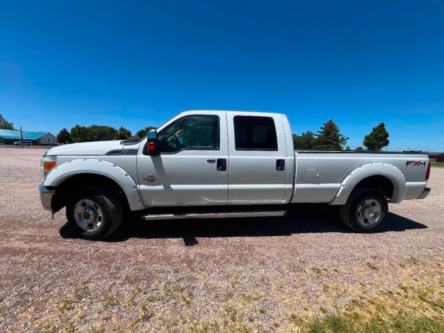 2011 Ford F-350 XLT photo 1