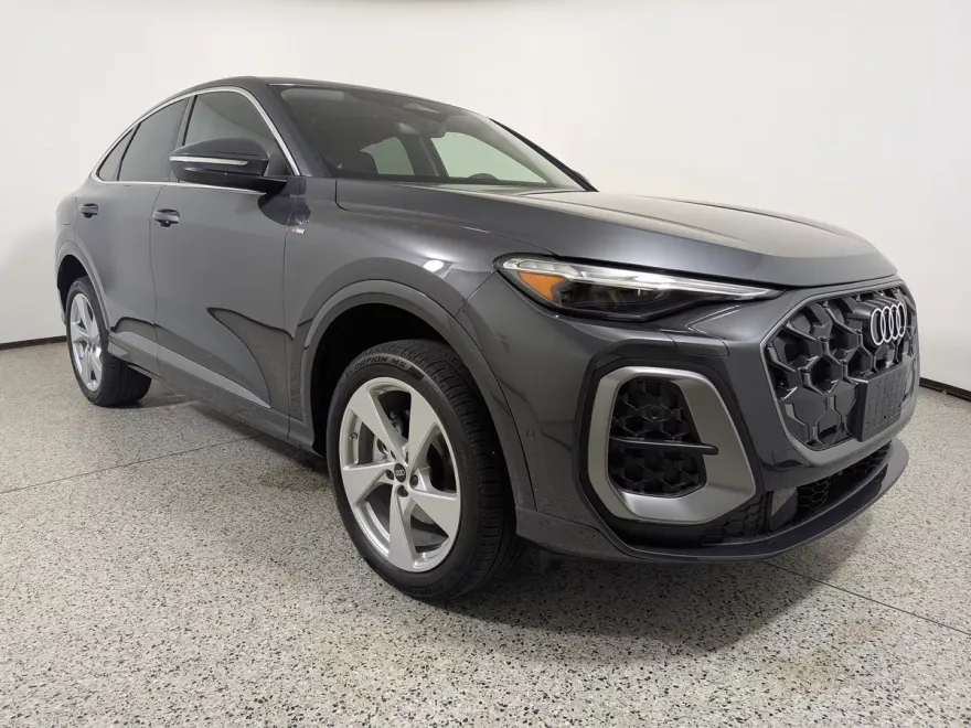 2025 Audi Q5 2.0T Premium Plus photo 1