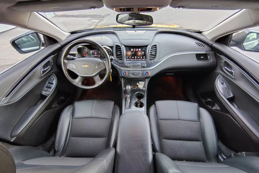 2017 Chevrolet Impala 1LT photo 1