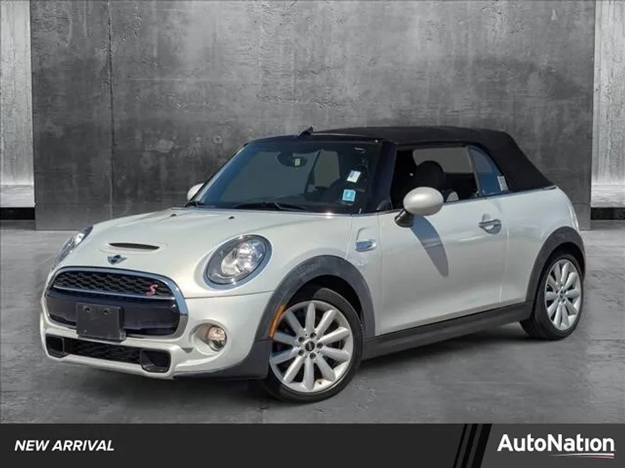 2018 Mini Cooper S Convertible photo 1