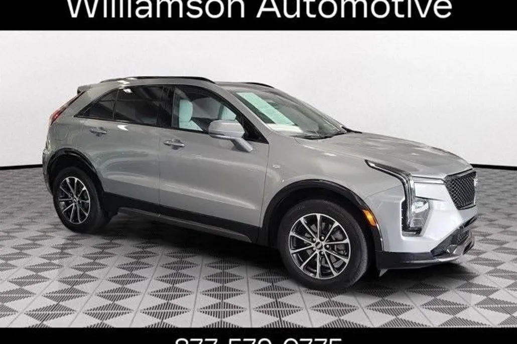 2024 Cadillac XT4 Sport photo 1