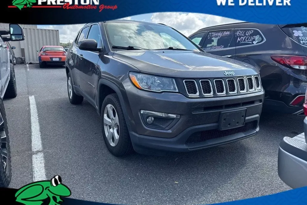2019 Jeep Compass Latitude photo 1