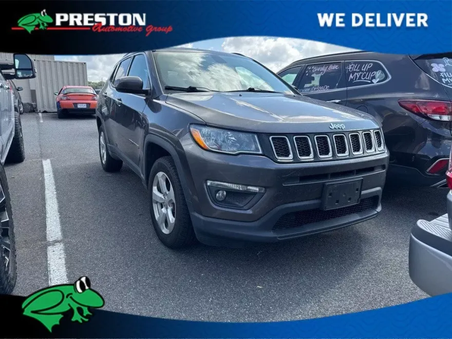 2019 Jeep Compass Latitude photo 1