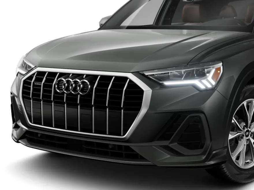 2025 Audi Q3 45 TFSI S line Premium photo 1