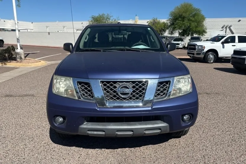 2016 Nissan Frontier SV photo 1