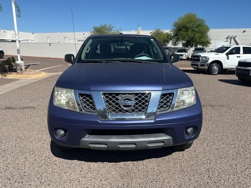 2016 Nissan Frontier SV photo 1