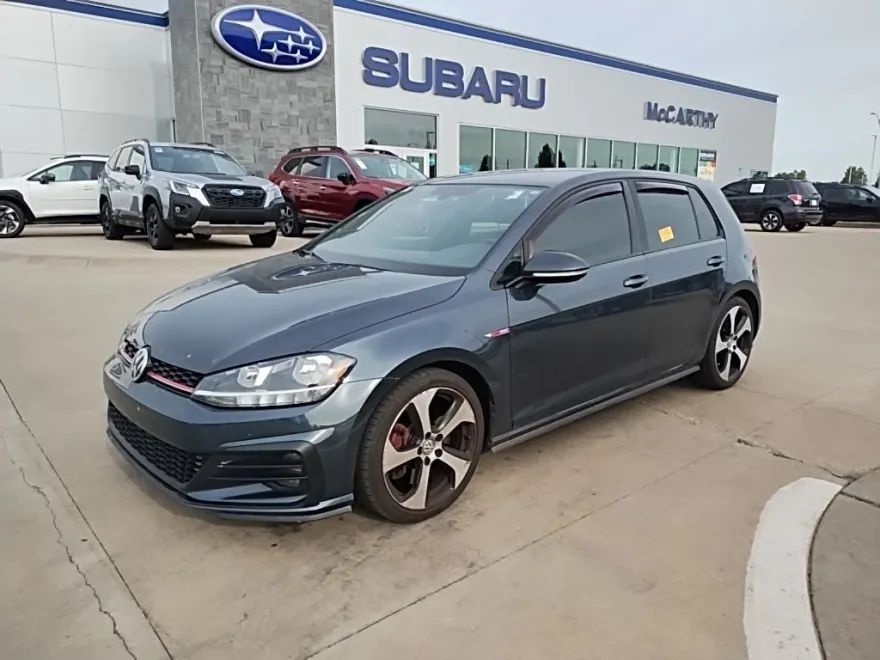 2019 Volkswagen Golf GTI S photo 1