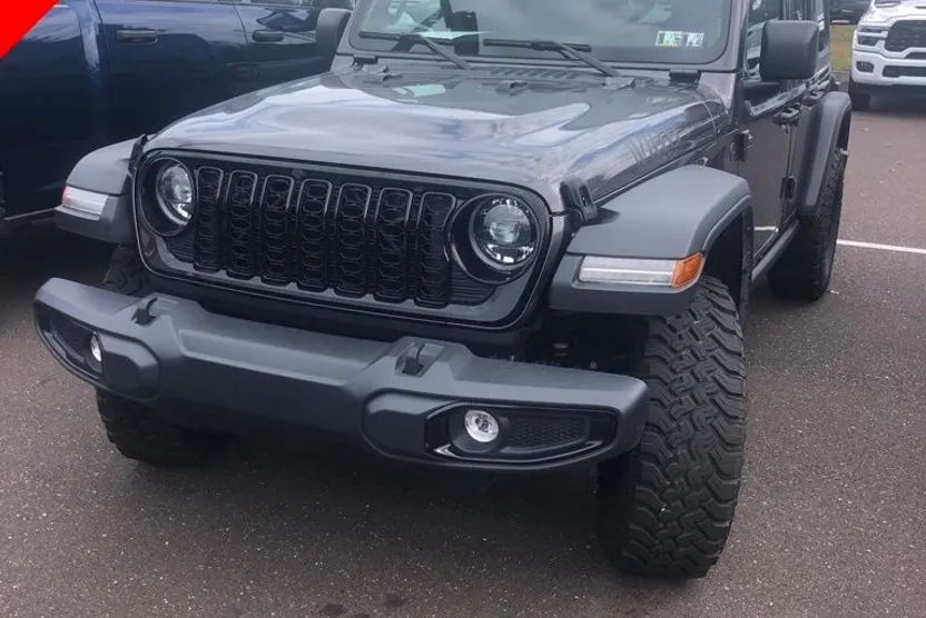 2024 Jeep Wrangler Willys photo 1