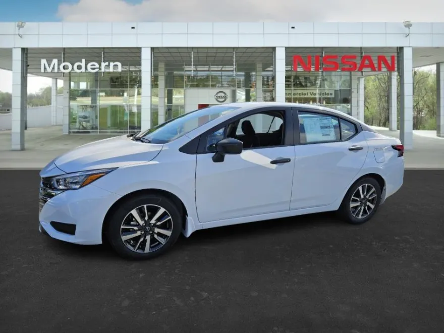 2025 Nissan Versa S photo 1