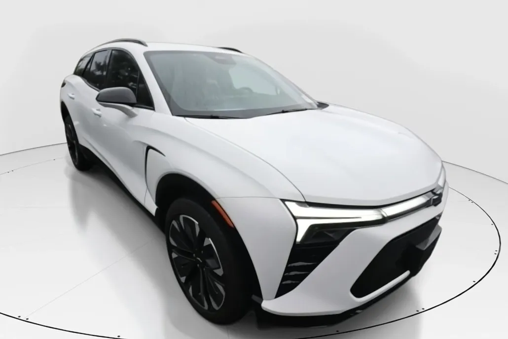 2024 Chevrolet Blazer EV RS photo 1