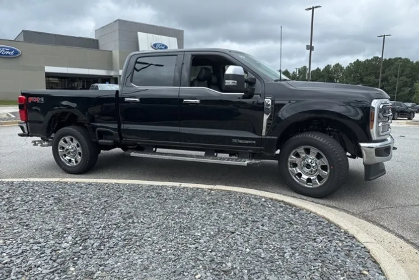 2026 Ford F-350 photo 1
