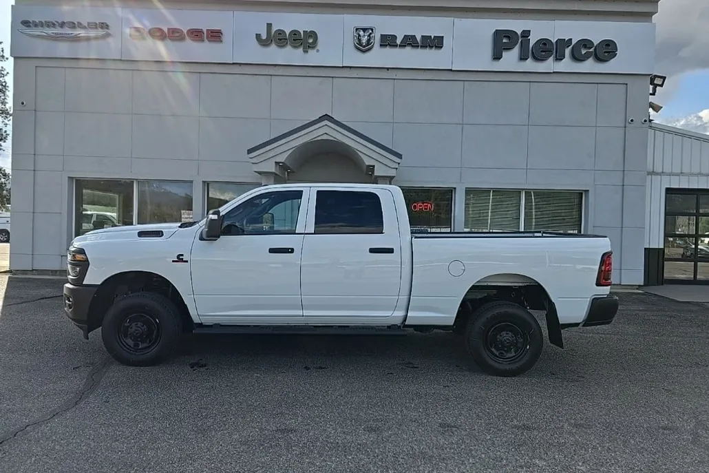 2025 Ram 2500 Tradesman photo 1