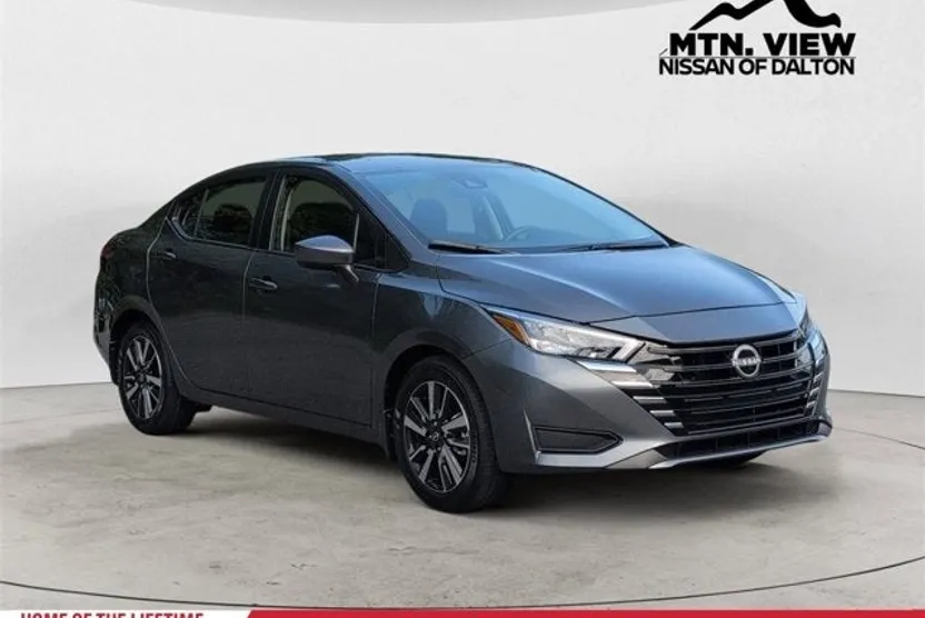 2025 Nissan Versa SV photo 1