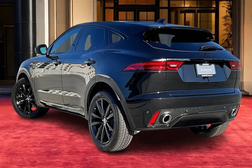 2024 Jaguar E-PACE P250 R-Dynamic SE photo 1
