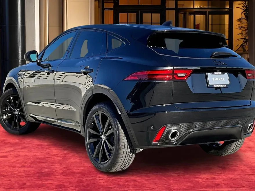 2024 Jaguar E-PACE P250 R-Dynamic SE photo 1