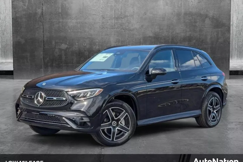 2025 Mercedes Benz GLC 300 AMG photo 1