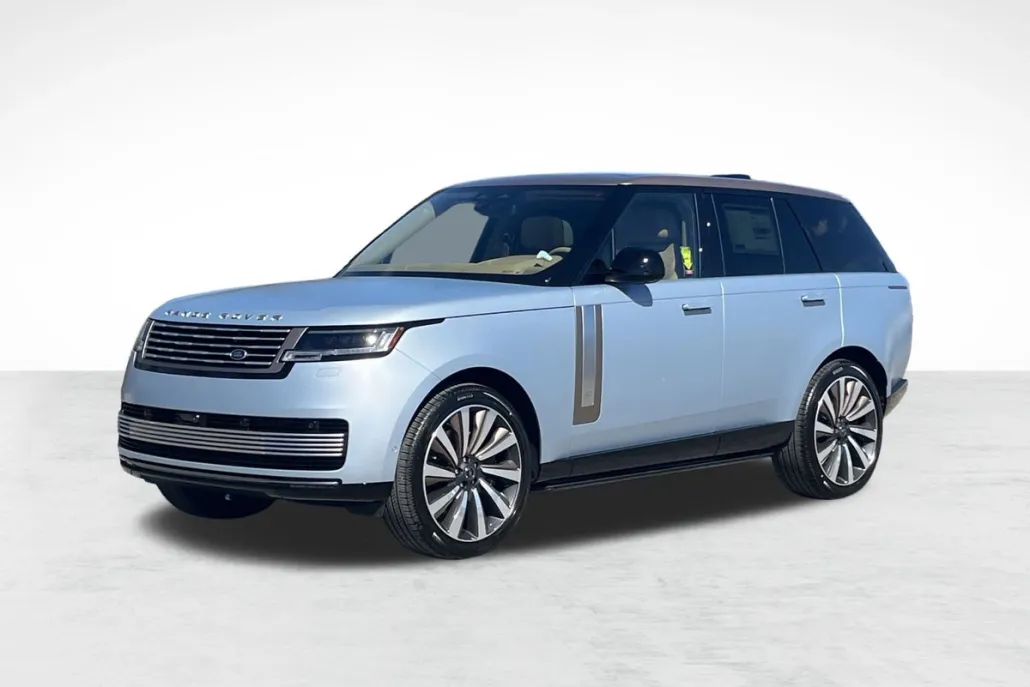 2025 Land Rover Range Rover SV photo 1
