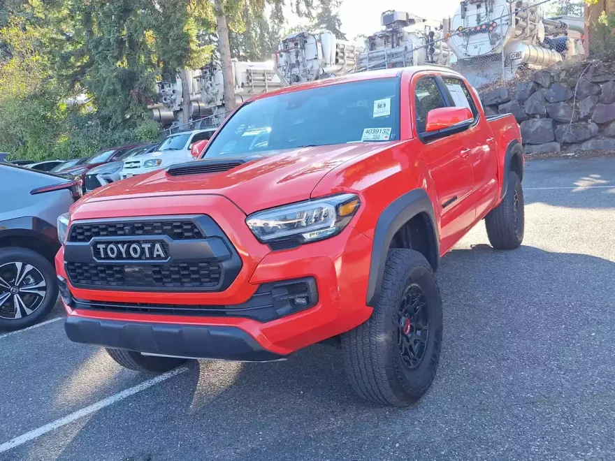 2023 Toyota Tacoma TRD Pro V6 photo 1
