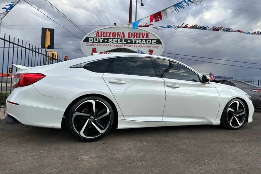 2019 Honda Accord Sport photo 1