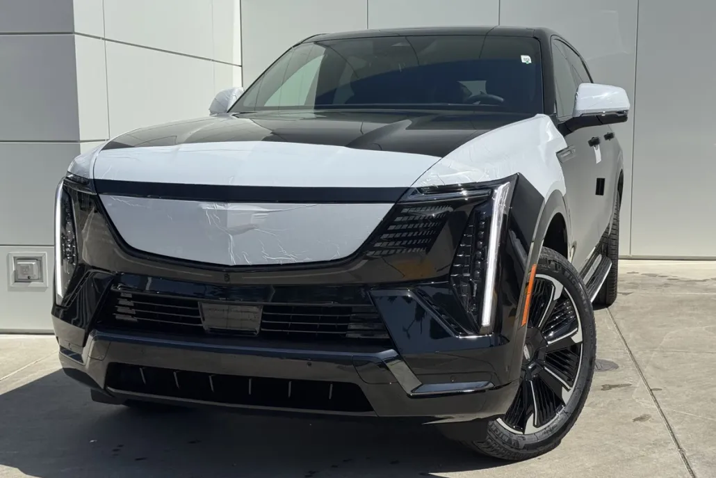 2025 Cadillac Escalade IQ Sport photo 1
