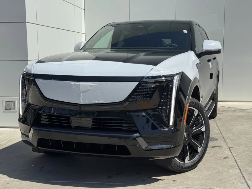 2025 Cadillac Escalade IQ Sport photo 1