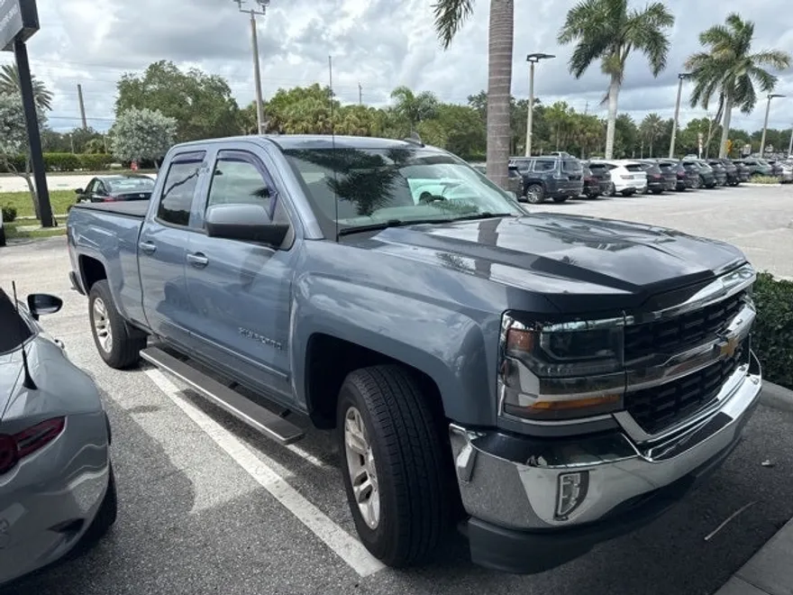 2016 Chevrolet Silverado 1500 LT1 photo 1